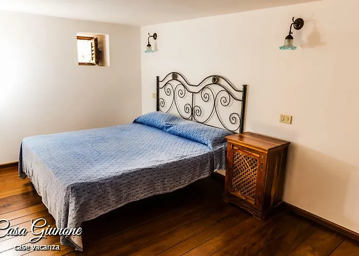 Casa Giunone ليباري