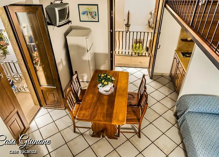 Holiday home Casa Giunone